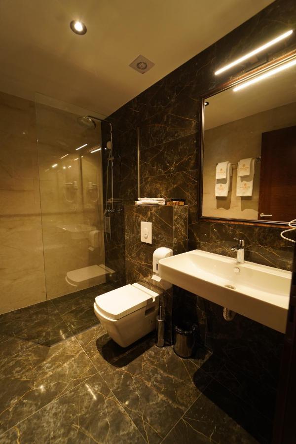 Monarch Hotel Prizren Zewnętrze zdjęcie